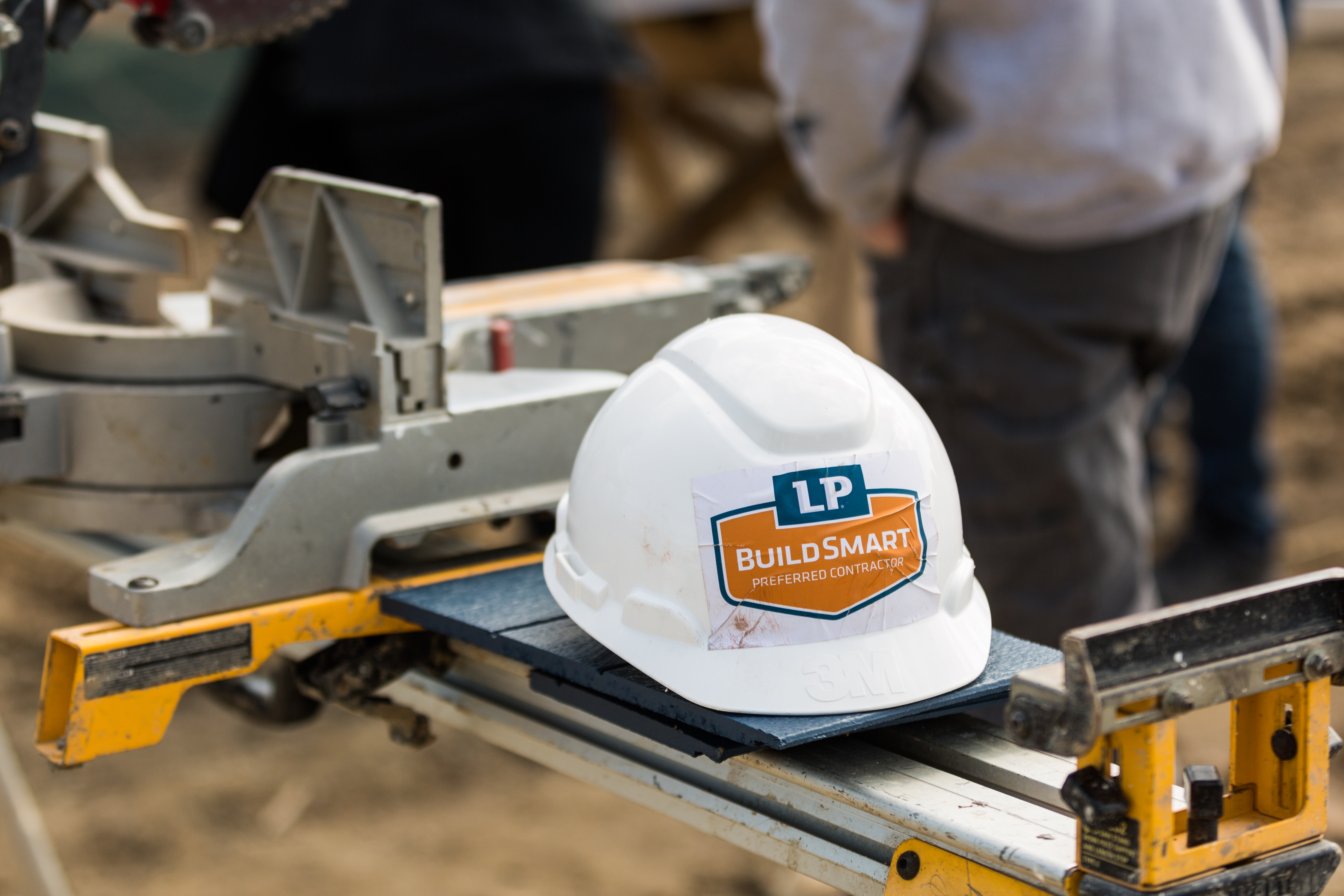 lp smartside buildsmart contractor program hardhat