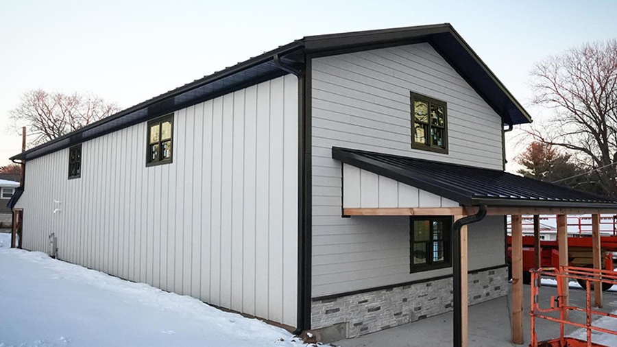 Kyle Stumpenhorst of RR Buildings uses LP SmartSide Trim & Siding for efficiency and durability.